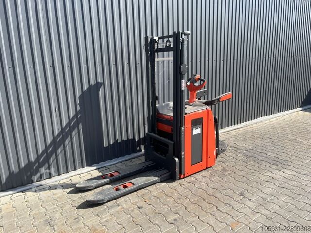 Stand-on stacker Linde L14AP