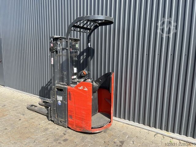 Stand-on stacker Linde D14SP