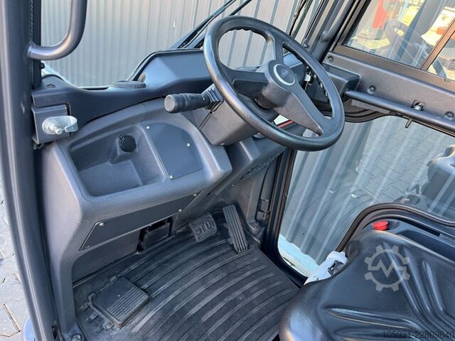 Tow Tractor Linde P60