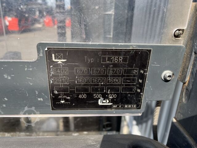 Stacker sit on Linde L16R