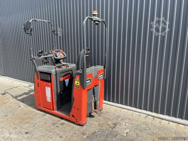 Tow Tractor Linde P60C