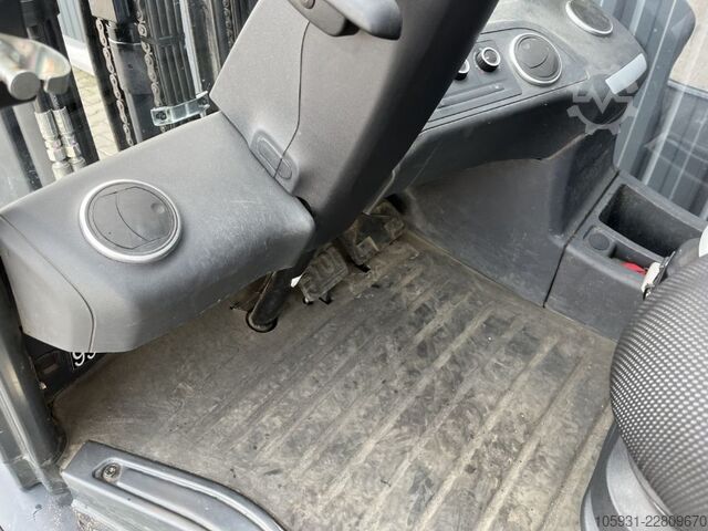 LPG Forklifts Linde H25T-01