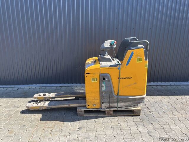 Stand-on stacker Jungheinrich ERE120