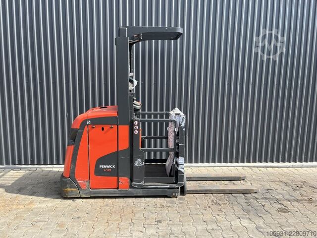 Low Level Order Picker Linde V10