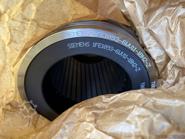 Siemens Motor 1FE1093-6WU11-1BN2-Z Servo 16,8 kW 1600 U/min neu Silnik Siemens 1FE1093-6WU11-1BN2-Z serwo 16,8kW 1600rpm nowy Silnik Siemens 1FE1093-6WU11-1BN2-Z serwo 16,8kW 1600rpm nowy