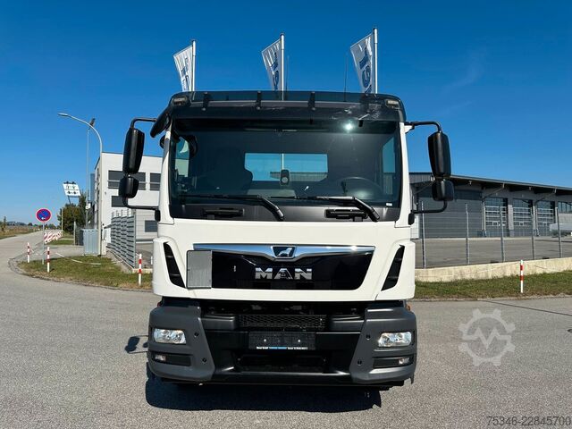 Tipper truck MAN TGM 15.290/Kipper/4x2/NL7,7 To/AHK/Nur55 tkm/Top