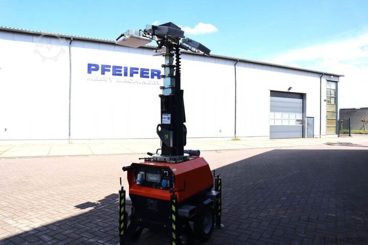 Light tower Trime X-chain LED: 4 x 150W, Vertical Tower 7m, 34