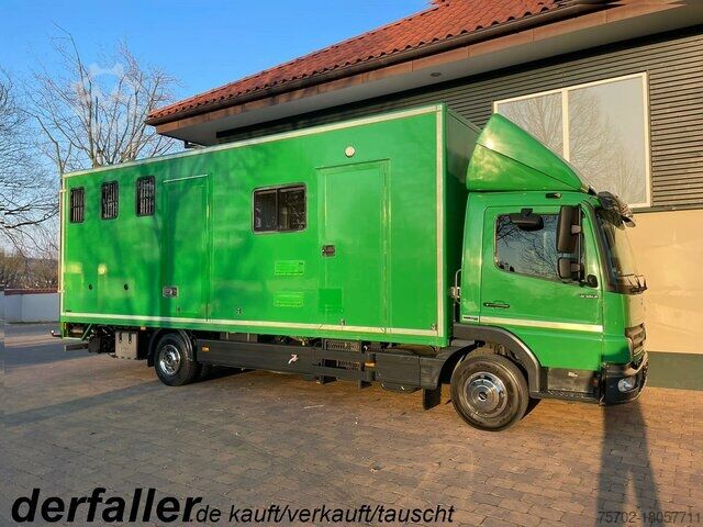 Cattle truck Mercedes-Benz Atego 1018 4 Pferde Euro 5 Automatik Klima