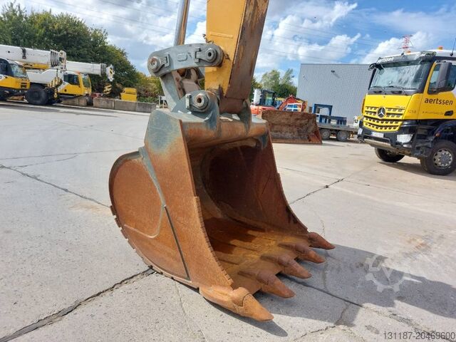 Raupenbagger Liebherr R946LC (Lifting Cab)