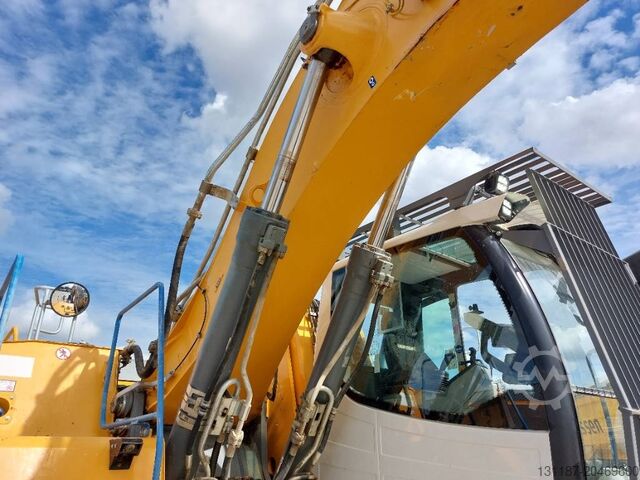 Raupenbagger Liebherr R946LC (Lifting Cab)