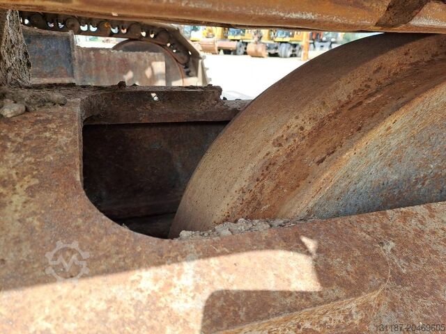 Raupenbagger CAT 330DL UHD (21m UHD + Short Arm)