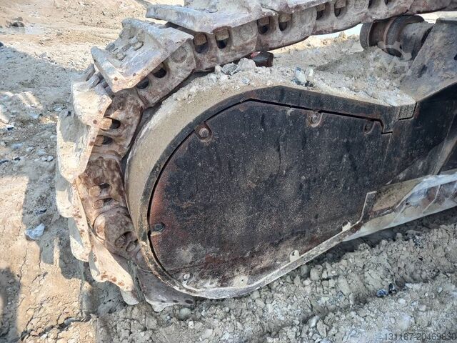 Long reach excavator Hitachi EX 1200-6 Longreach 28m (Abu Dhabi)