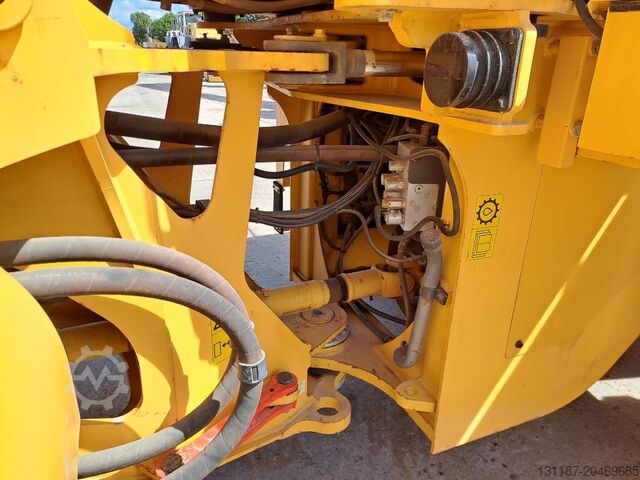 Radlader Volvo L 105