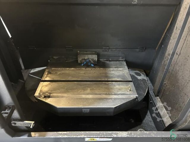 Fräsmaschinen  Hwacheon VESTA-610D 2013 Hwacheon VESTA-610D