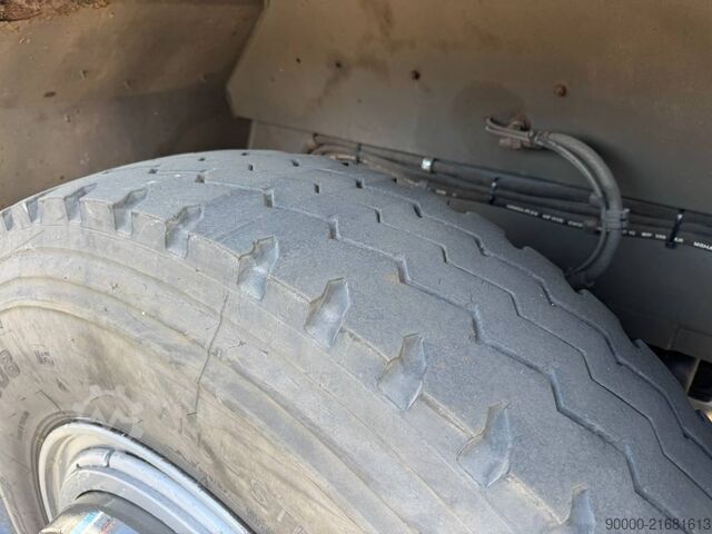 Terminal-Traktor Terberg RT 382