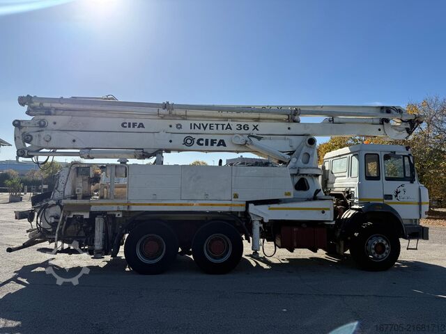 Betonpumpen-LKW Iveco Magirus 330