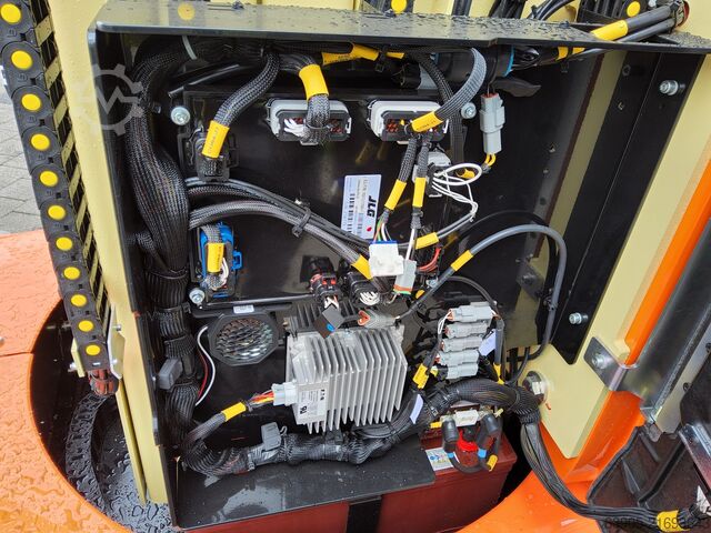 Vertikalmastbühne JLG Toucan 12E Plus