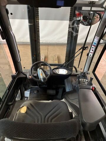Electric 4-wheel forklift Still Still RX 60 45 / ZV - SS / Batterie 2019 - 70 %