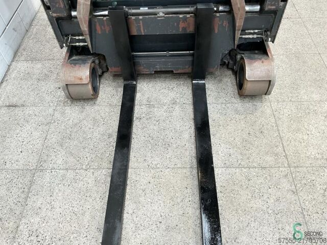 Reach truck Linde R14X-03