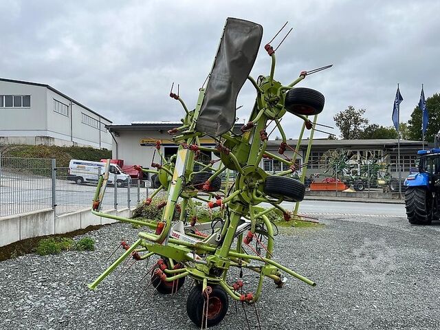 Hay technology Claas Volto 870