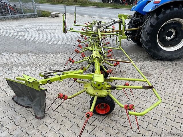 Hay technology Claas Volto 870