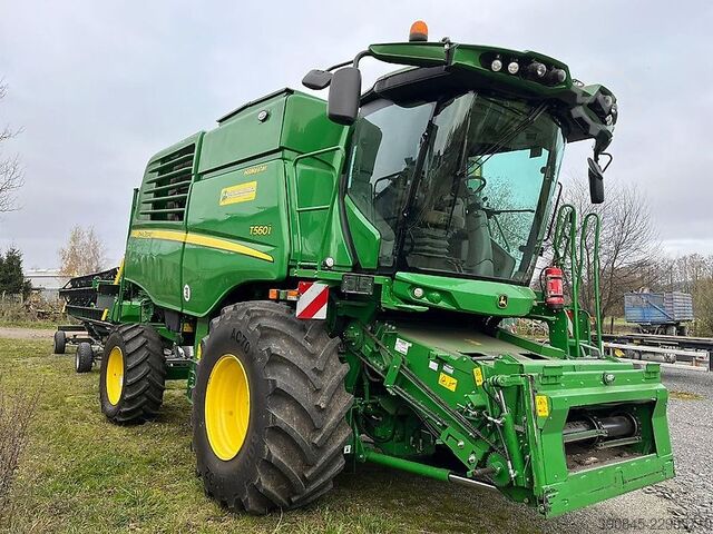 Combine harvester John Deere T560i Hillmaster