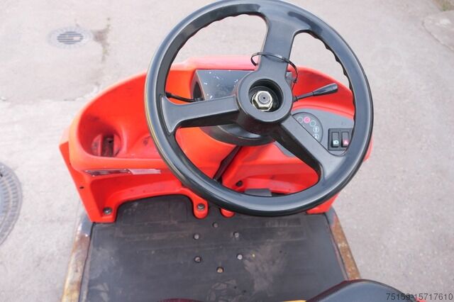 Sonstige linde P 60 Z Schlepper Batterie 12/2019