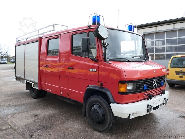 Feuerwehrfahrzeug mercedes-benz 814 D LF 8/6 DoKa AHK Löschwassertank 600L Schlingmann