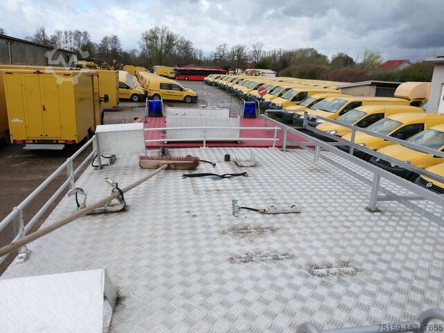 Feuerwehrfahrzeug mercedes-benz 814 D LF 8/6 DoKa AHK Löschwassertank 600L Schlingmann