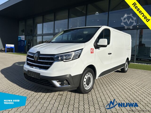 Box van Renault Trafic 150 L2H1 Trekhaak + Navigatie