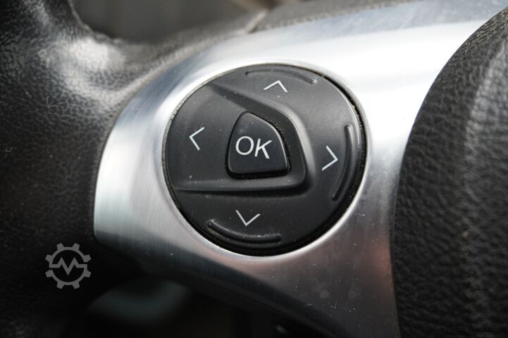 Delivery van Ford Transit 2.0 TDCI 130PK L3H2 EURO 6 - Airco - Na...