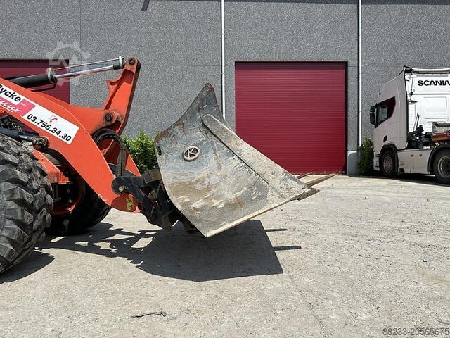Loader Kubota R065W
