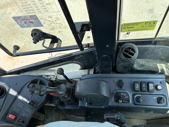 Loader Kubota R065W