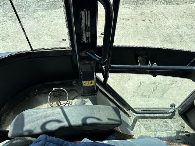 Lader Kubota R065W
