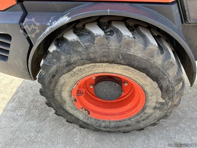 Lader Kubota R065W