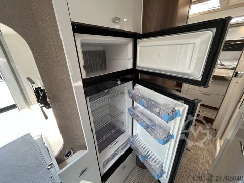 Integriertes Wohnmobil Bürstner Elegance I 920 G