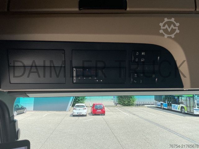 Standard tractor unit Mercedes-Benz eActros 600 LS GigaSpace SoloStar SHZ Standklima