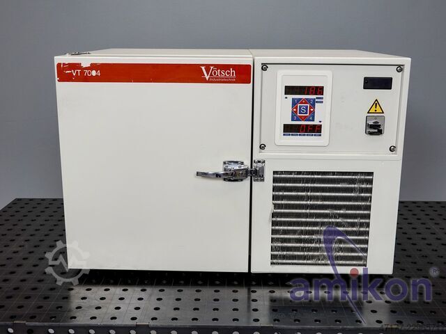 Vötsch VT 7004 Temperature Test Chamber Climate Test Chamber -70 to +180 °C 230V Heraeus Vötsch Vötsch VT 7004