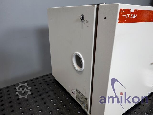 Vötsch VT 7004 Temperature Test Chamber Climate Test Chamber -70 to +180 °C 230V Heraeus Vötsch Vötsch VT 7004