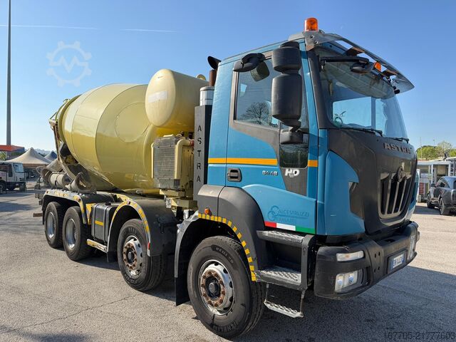 Concrete mixer truck Astra HD9 84.48