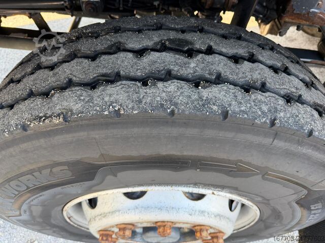 Concrete mixer truck Astra HD9 84.48