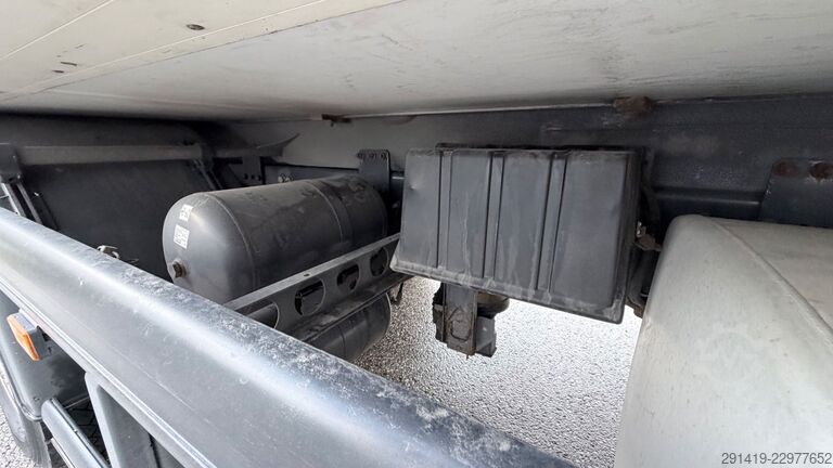 Refrigerated truck SCANIA P410 6x2 Kühlkoffer mit lbw + Anhänger Bj 2015