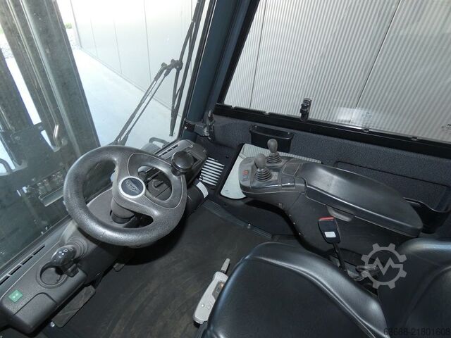 LPG Forklifts Linde H30T-02