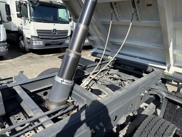 Three-sided tipper truck MERCEDES-BENZ ATEGO 1223 K Kipper MEILLER 3-Seiten*2 X AHK