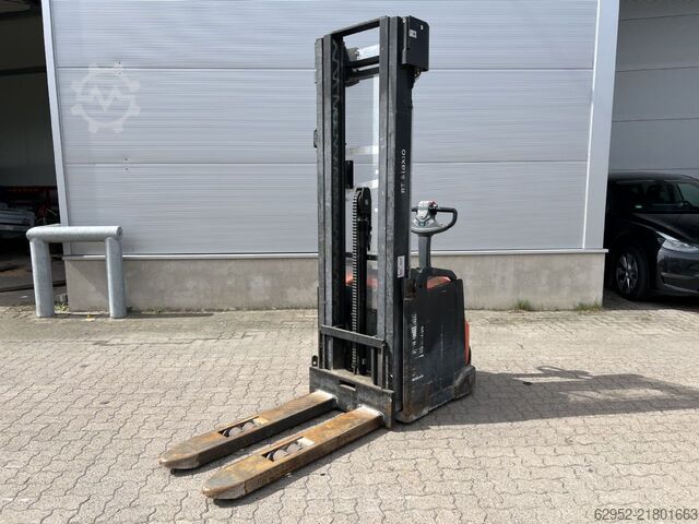 High Lift stacker Toyota SWE 160