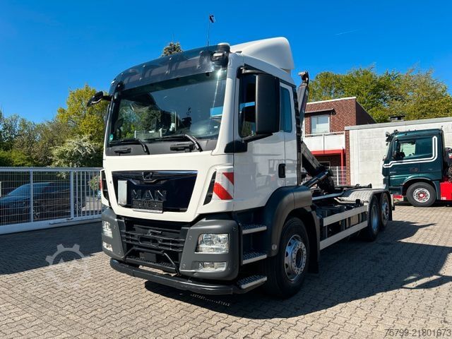 Roll-off tipper truck MAN 26.460 TGS Abroller Multilift 6x2