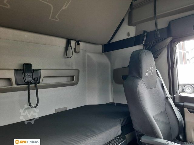 Standard tractor unit MAN 18.520 TGX GX Retarder Standklima 2xTank