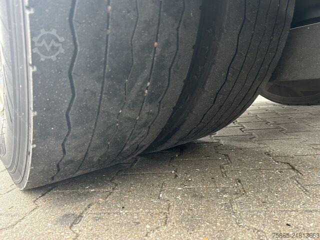 Standard tractor Mercedes-Benz Actros 1840 Streamspace / 583 dkm / NL Truck