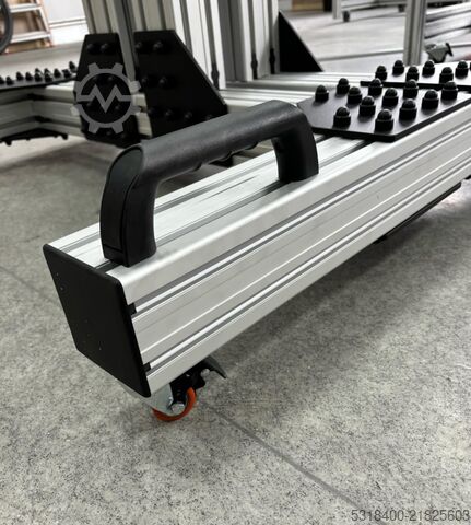 Industrial robot pedestal Heavy-Duty Robot Pedestal on Wheels Made for UR10