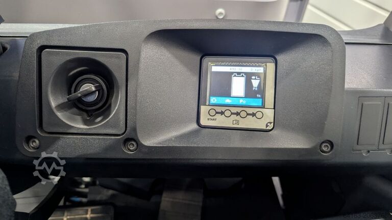 Electric 4-wheel forklift Jungheinrich EFG BC 330 Ausstellungsstück